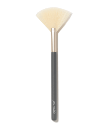 JANE IREDALE - WHITE FAN BRUSH